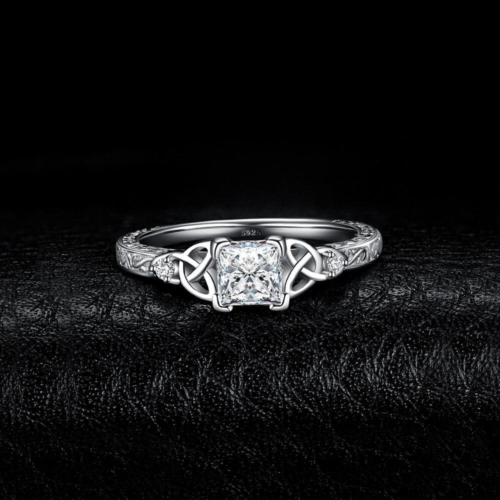 Trinity Knot™ Ring — 18K White Gold | Diamond