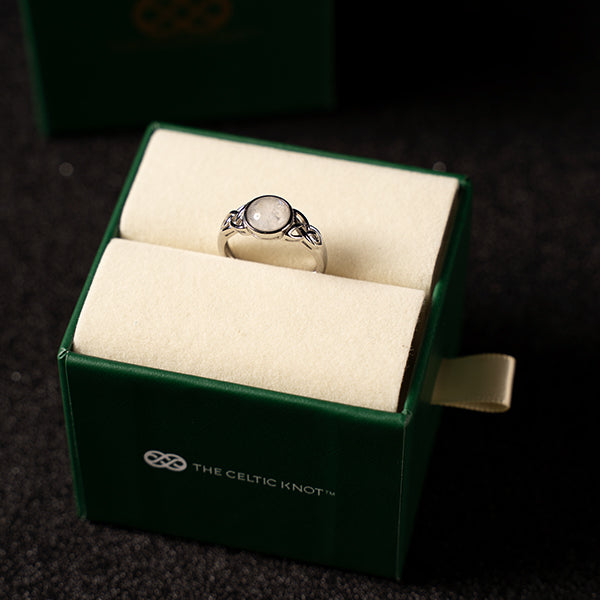 Celtic Mother™ Ring — 18K White Gold | Moonstone