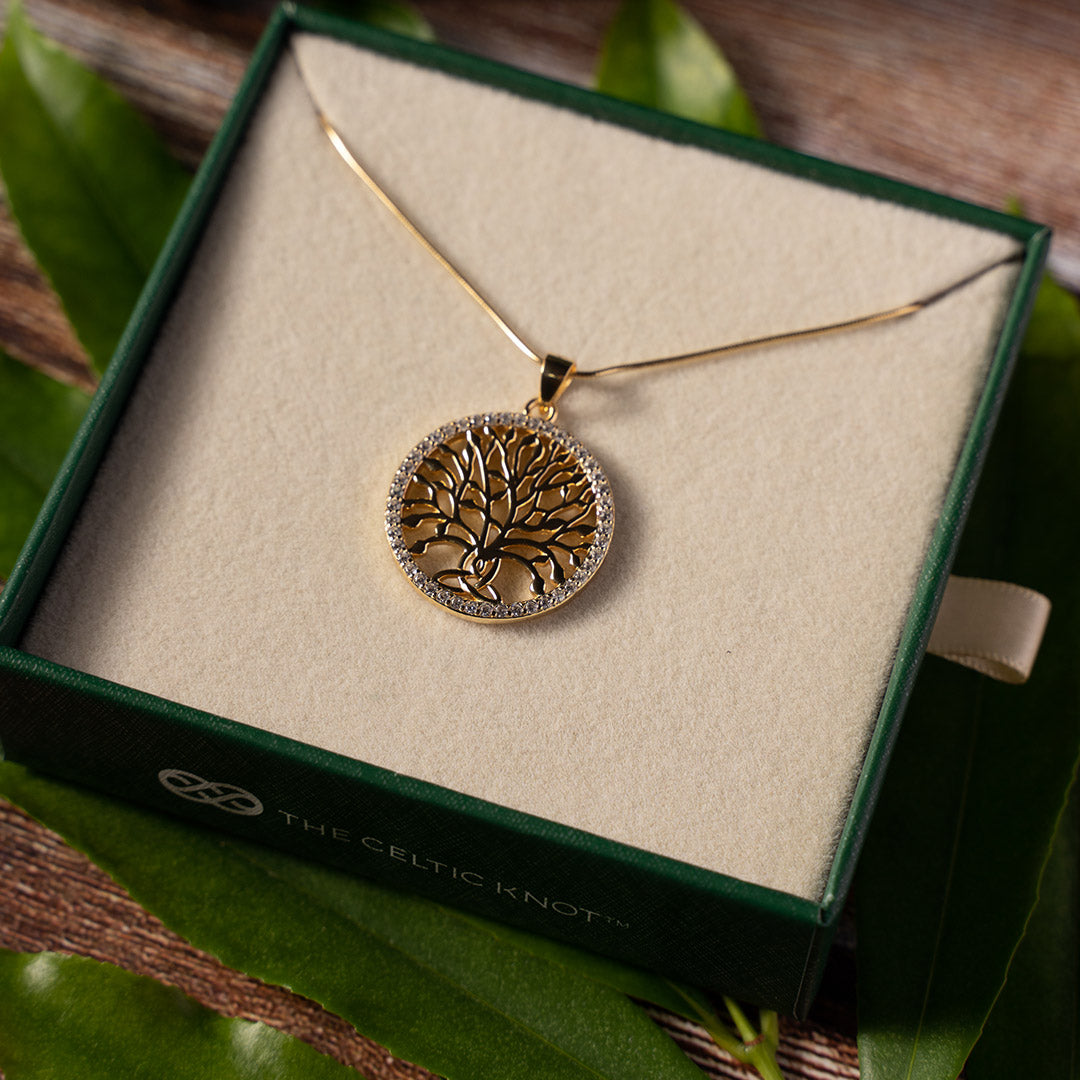 Tree of Life™ Pendant — 18K Yellow Gold | Diamond