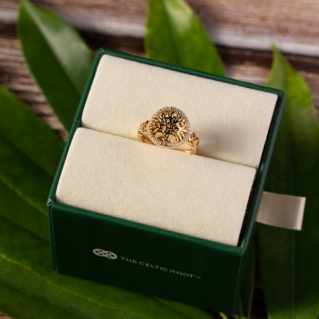 Tree of Life™ Ring — 18K Yellow Gold | Diamond