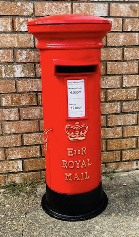 Large ER II Post Box