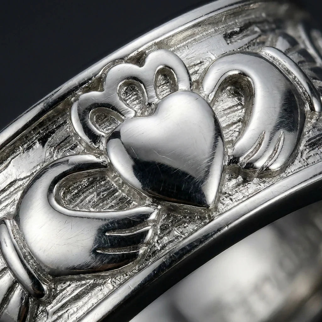 Men's Claddagh™ Ring — 18K White Gold Band